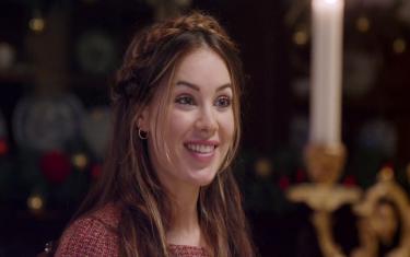 screenshoot for Picture Perfect Royal Christmas